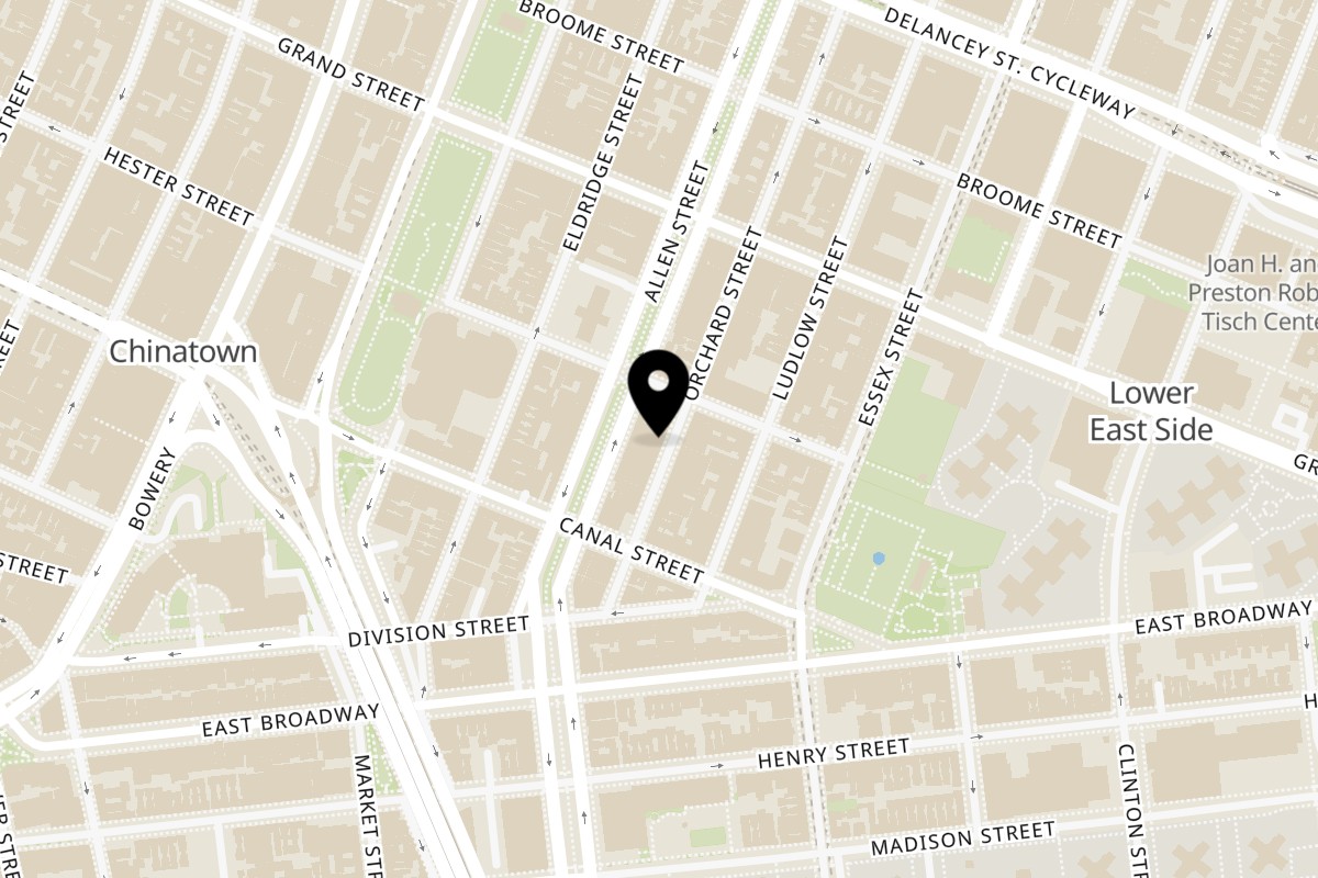 Map showing the location of Mom's Kitchen on 35 Orchard St in New York